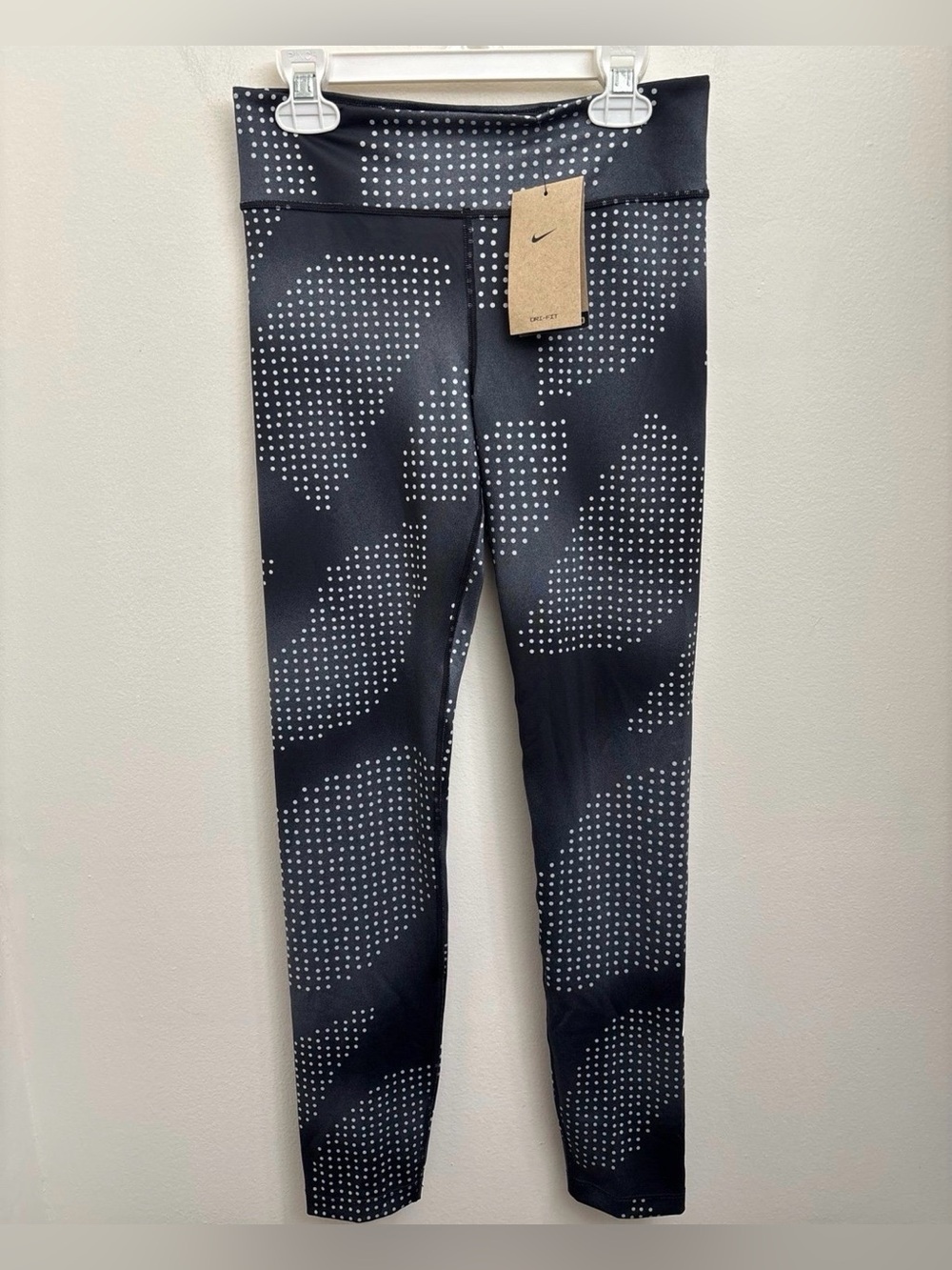 Nike Black Leggings with White Dot Cluster Print Youth Size Large